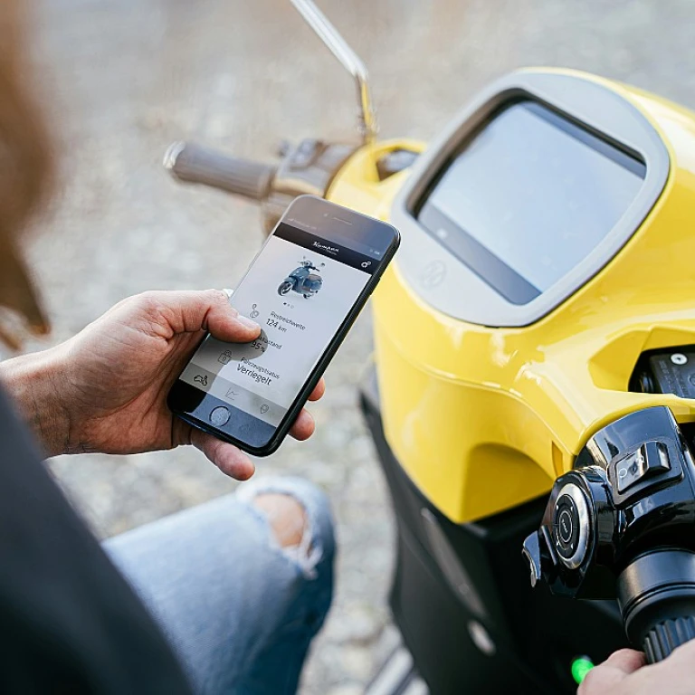 Le charme de la vespa électrique : une révolution en deux roues